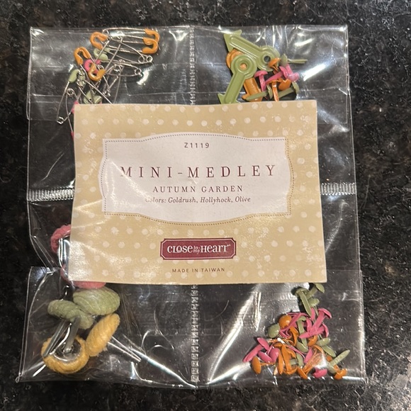 Close to my Heart CTMH stamping card making embellishments cards NIP - Picture 5 of 11